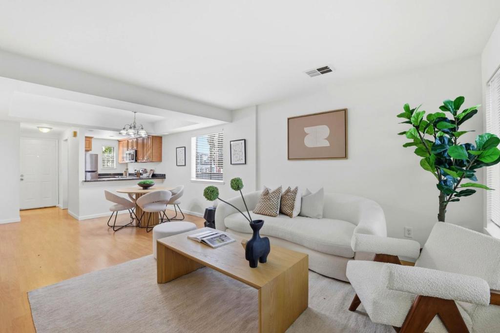 2040 Main Street #135