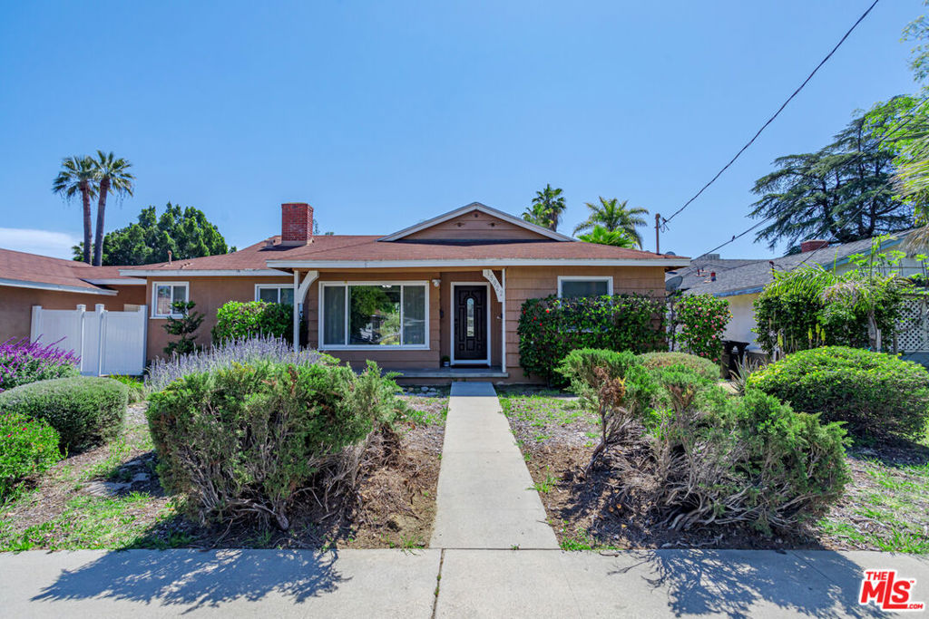15022 Sunburst Street, North Hills, CA 91343