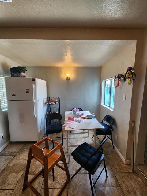 Image 8 of 30 For 9499 E St  