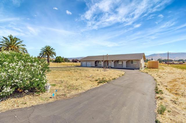 13560 Santa Teresa Boulevard, San Martin CA: https://media.crmls.org/mediaz/a3533889-1aed-4918-b34b-919b92c5a02e.jpg