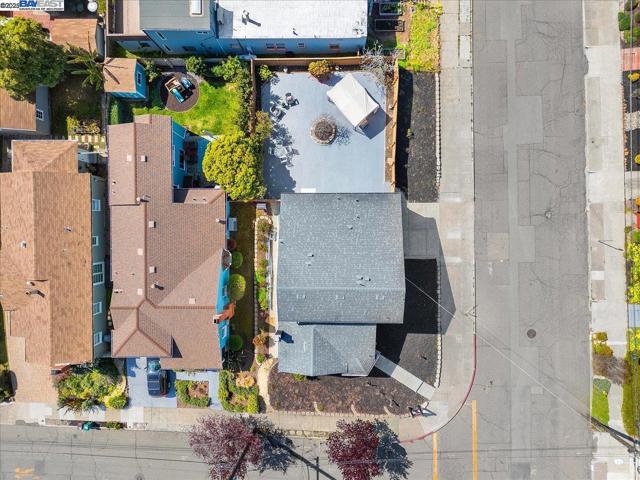 Image 47 of 49 For 5301 Brann St