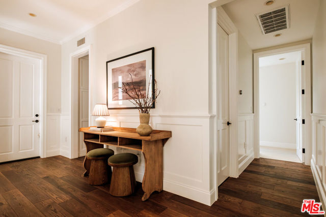 2248 Kelton Avenue, Los Angeles CA: https://media.crmls.org/mediaz/a3541356-6505-4722-8682-ce7955157497.jpg