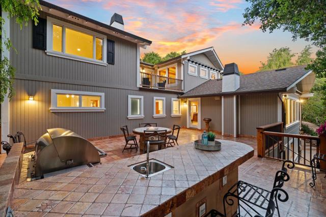 23447 Skyview Terrace, Los Gatos CA: https://media.crmls.org/mediaz/a354164e-3348-4a3f-b356-0d3fc9bce8c5.jpg