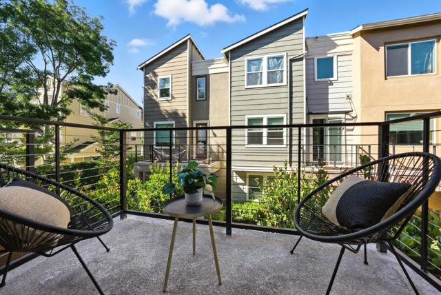 319 Charles Morris Terrace, Sunnyvale CA: https://media.crmls.org/mediaz/a3554f29-d4d0-4e63-b3f8-1099273e5ed4.jpg