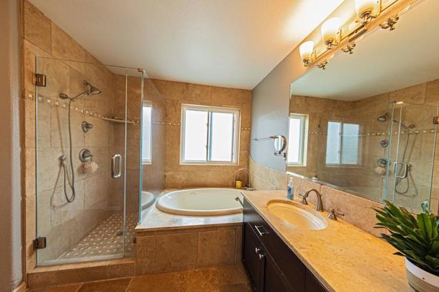 1018 Melville Street, Salinas CA: https://media.crmls.org/mediaz/a3559b31-3558-4875-91d4-7e966f795327.jpg