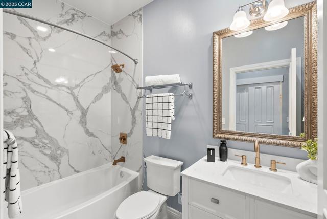 102 Barbara Rd, Orinda CA: https://media.crmls.org/mediaz/a355afc6-d9a2-4aa9-bda0-488f76e67731.jpg