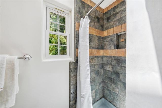 11 Southbank Road, Carmel Valley CA: https://media.crmls.org/mediaz/a356af9b-365e-4a80-b39b-57b49081c35e.jpg