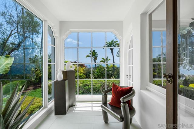 7316 Encelia Dr., La Jolla CA: https://media.crmls.org/mediaz/a356b34e-9bdd-460c-b650-c35466f95b51.jpg