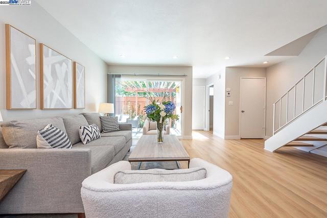 4562 Deerfield Ter, Fremont CA: https://media.crmls.org/mediaz/a3572dc5-f7b3-4abb-91f3-d5950bf85732.jpg
