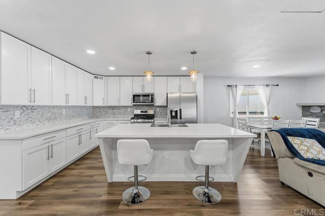 Detail Gallery Image 20 of 48 For 927 Cottonwood Ct, Corona,  CA 92879 - 5 Beds | 2 Baths