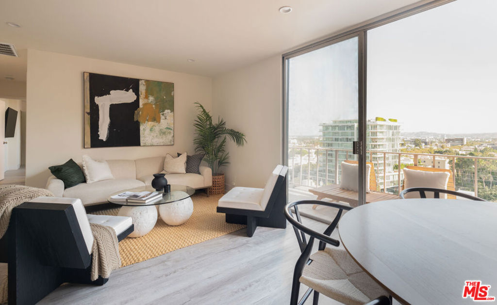 100 S Doheny Drive #1011
