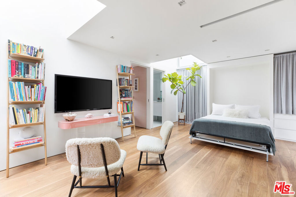 MLS #25617065 image #19