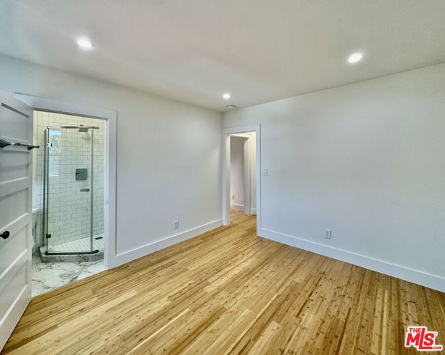 5520 Franklin Avenue, Los Angeles CA: https://media.crmls.org/mediaz/a35a10c8-29ee-4c20-9899-a0b809fb4210.jpg