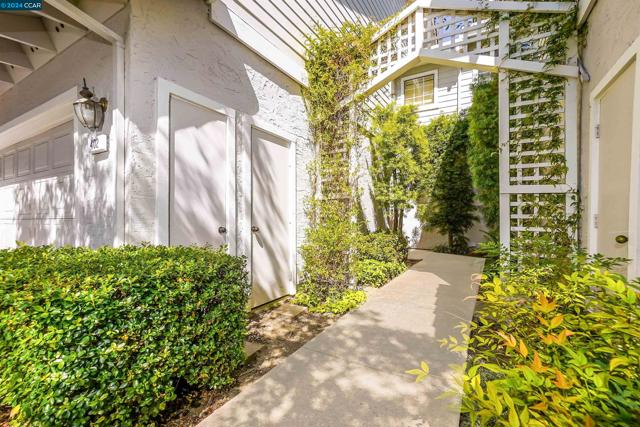 402 Gingerwood Ln, Danville, California 94506, 3 Bedrooms Bedrooms, ,2 BathroomsBathrooms,Townhouse,For Sale,Gingerwood Ln,41070296