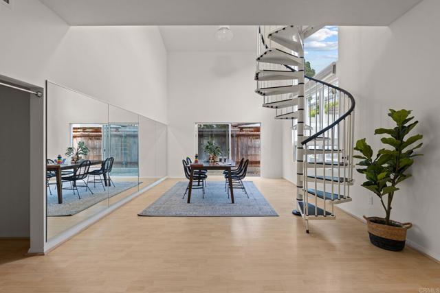 1785 Caliban Drive, Encinitas CA: https://media.crmls.org/mediaz/a35acff0-aa3e-4194-bc03-d44221c03eb9.jpg