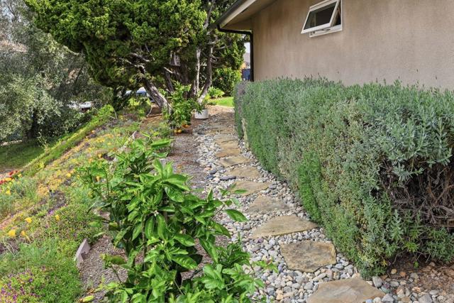Detail Gallery Image 50 of 63 For 1454 La Plaza Dr, San Marcos,  CA 92078 - 3 Beds | 2 Baths