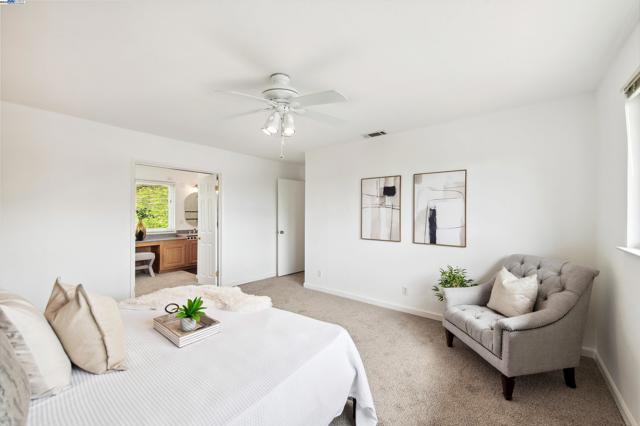 8658 Fenwick Way, Dublin CA: https://media.crmls.org/mediaz/a35c08cc-66f2-47d8-a8f9-f68535b70705.jpg