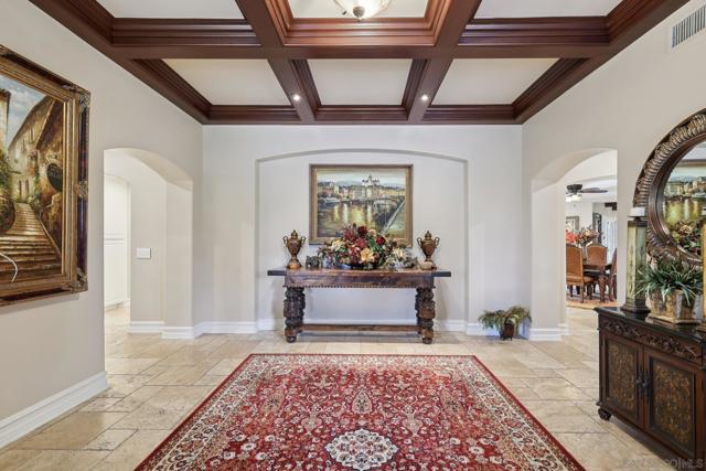 13371 Summit Cir, Poway CA: https://media.crmls.org/mediaz/a35c11da-78dd-40a1-b86e-b45c148e2c4b.jpg