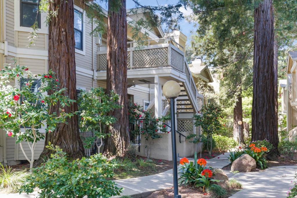 935 La Mesa Terrace #G