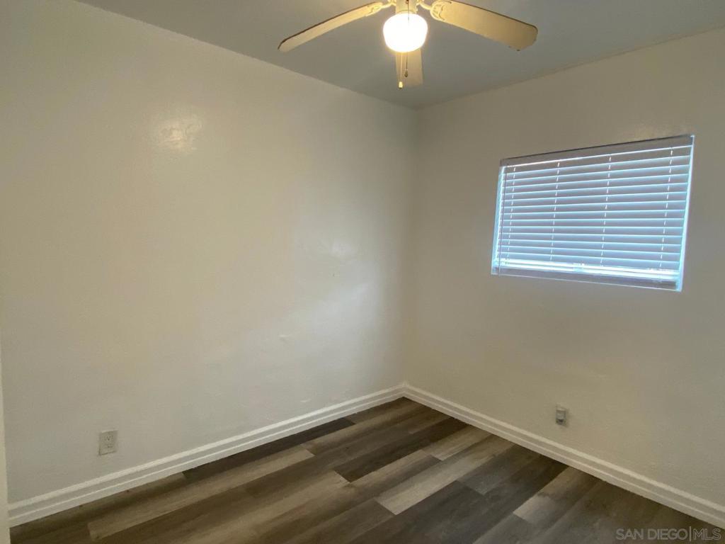 950 Washington Ave - photo 10