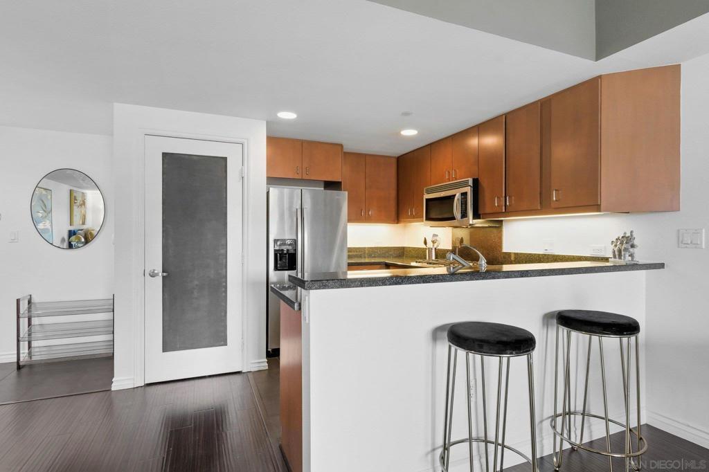 875 G St - photo 4