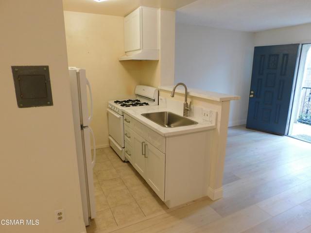 6213 Whitsett Avenue, North Hollywood CA: https://media.crmls.org/mediaz/a35db1e3-877c-49c4-aaca-f6821bff7ea5.jpg