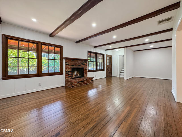 5028 El Adobe Lane, La Crescenta CA: https://media.crmls.org/mediaz/a35e7ad2-5b26-476f-9485-d71252a95a28.jpg