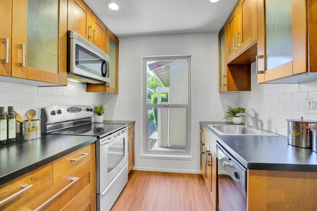 433 W Rincon Avenue, Campbell CA: https://media.crmls.org/mediaz/a35ed0e7-2256-433b-9fb4-0323c289b833.jpg