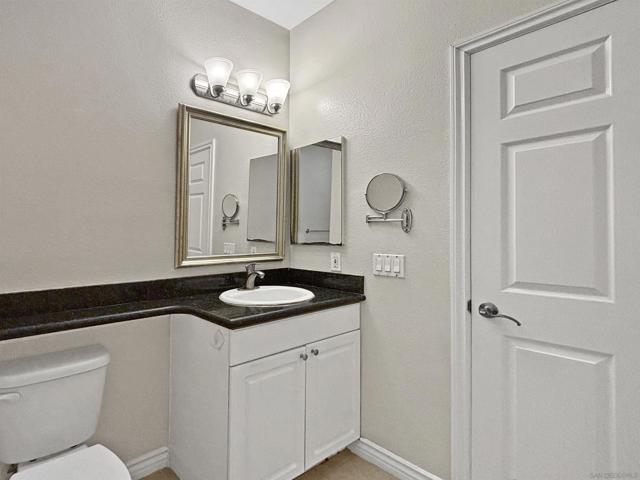 4155 Executive Dr, La Jolla CA: https://media.crmls.org/mediaz/a3605bb6-a664-4aff-bcd6-a7e5a491a379.jpg