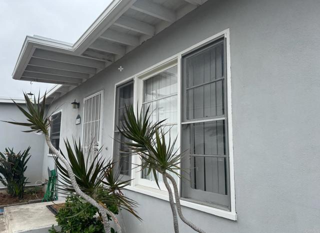 3766 King, La Mesa CA: https://media.crmls.org/mediaz/a360e124-79ec-453b-983a-bb8903baa733.jpg