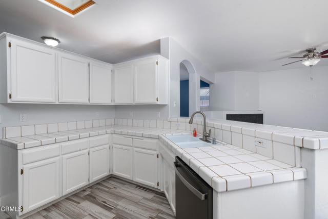 Detail Gallery Image 15 of 37 For 8611 Harbor Club Dr, Bakersfield,  CA 93312 - 3 Beds | 2 Baths