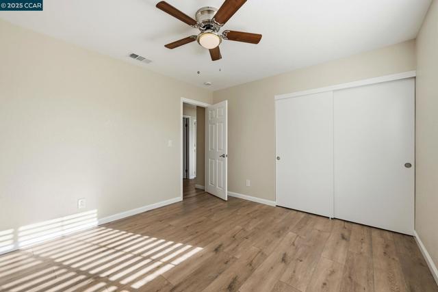 304 Lion Valley Rd, Escondido CA: https://media.crmls.org/mediaz/a361512c-b444-47a7-9afe-483de7c79cfc.jpg