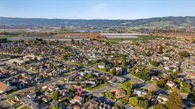 65 Monte Vista Avenue, Watsonville CA: https://media.crmls.org/mediaz/a361a246-6e61-4bb1-97d2-50674804475d.jpg