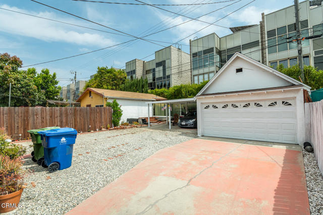 3247 La Clede Avenue, Los Angeles CA: https://media.crmls.org/mediaz/a361c13e-3032-4cd7-868f-628dc520056d.jpg