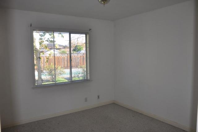 15104 Bel Escou Drive, San Jose CA: https://media.crmls.org/mediaz/a3627a83-bb41-4d82-a337-9f968c83c6d0.jpg