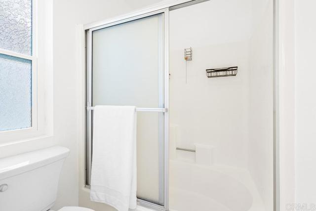 Detail Gallery Image 21 of 56 For 2655 Seacrest, Vista,  CA 92081 - 3 Beds | 2/1 Baths