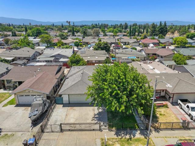 769 Peter Pan Avenue, San Jose CA: https://media.crmls.org/mediaz/a363966d-7c18-45e3-8660-59cd96c50519.jpg