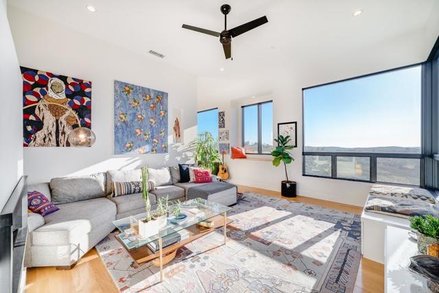403 Black Canyon Place, Ramona CA: https://media.crmls.org/mediaz/a36478a2-0e6c-4196-9ad2-71dd1562d841.jpg