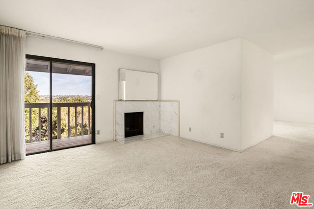 2548 Angelo Drive, Los Angeles CA: https://media.crmls.org/mediaz/a364c0b2-ab0d-458e-b303-8f8c8e9a68ba.jpg