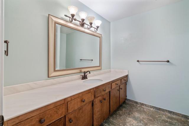 422 Shelley Way, Salinas CA: https://media.crmls.org/mediaz/a366845f-e055-4a6b-9525-bf1f7dab8fc5.jpg