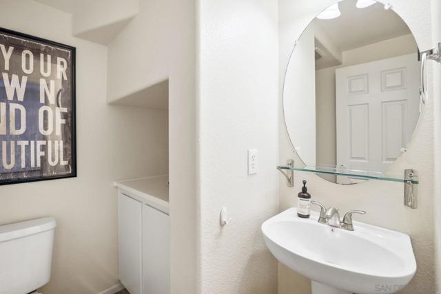 1376 Normandy Dr, Chula Vista CA: https://media.crmls.org/mediaz/a3669cf3-7cff-4796-8b06-fa4cba01d139.jpg
