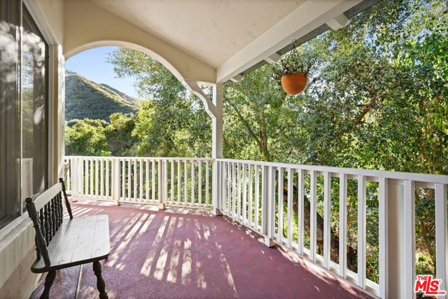 774 Old Topanga Canyon Road photo 39