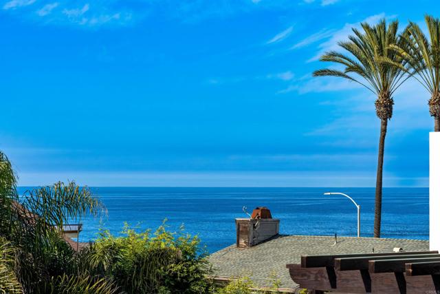 164 Cherry Avenue, Carlsbad CA: https://media.crmls.org/mediaz/a3694621-1266-40dc-8e31-c69bdd49eb8c.jpg