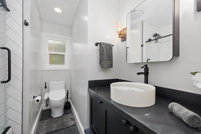 3984 Scott Dr., Carlsbad CA: https://media.crmls.org/mediaz/a369714e-293b-4c26-ba96-8ecc4f5cea05.jpg