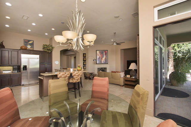 56588 S Palms Drive, La Quinta CA: https://media.crmls.org/mediaz/a36a17c8-2f17-495a-ae22-39fe2a9063c2.jpg