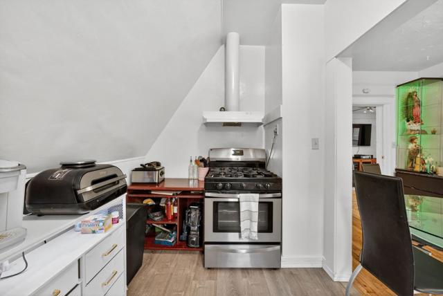 309 N 5th Street, San Jose CA: https://media.crmls.org/mediaz/a36a839f-455f-449f-8782-3c303c0c4fcc.jpg