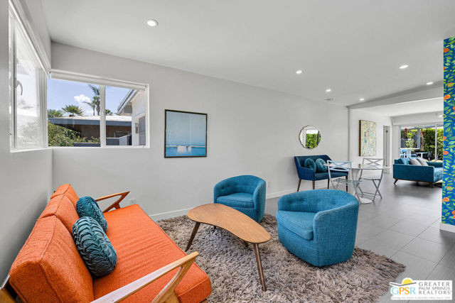 587 N Calle Marcus, Palm Springs CA: https://media.crmls.org/mediaz/a36bdf19-28b0-414a-8f14-62f54b664121.jpg