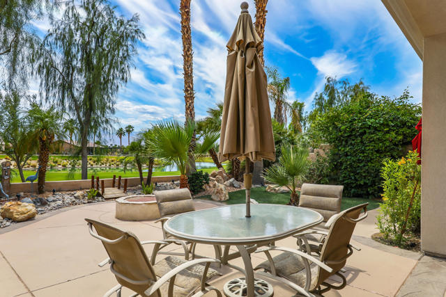 81083 Avenida Tres Lagunas, Indio CA: https://media.crmls.org/mediaz/a36cc552-6b42-4a8d-870a-250e025843b4.jpg