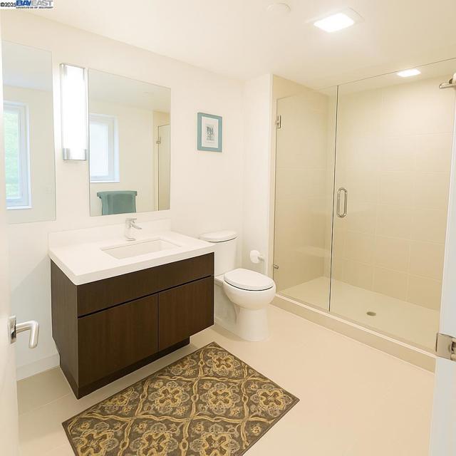 10 Innes Ct, San Francisco CA: https://media.crmls.org/mediaz/a36cf609-905d-4292-aca1-4cf673cc08d3.jpg