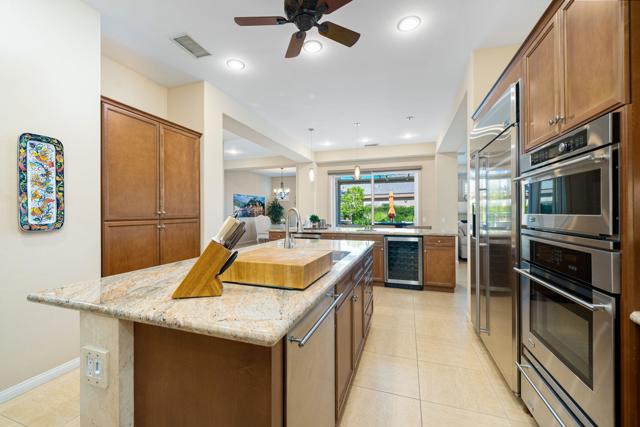 81139 Laguna Court, La Quinta CA: https://media.crmls.org/mediaz/a36d363f-dd72-4a80-ba03-2bdc7525fb0c.jpg